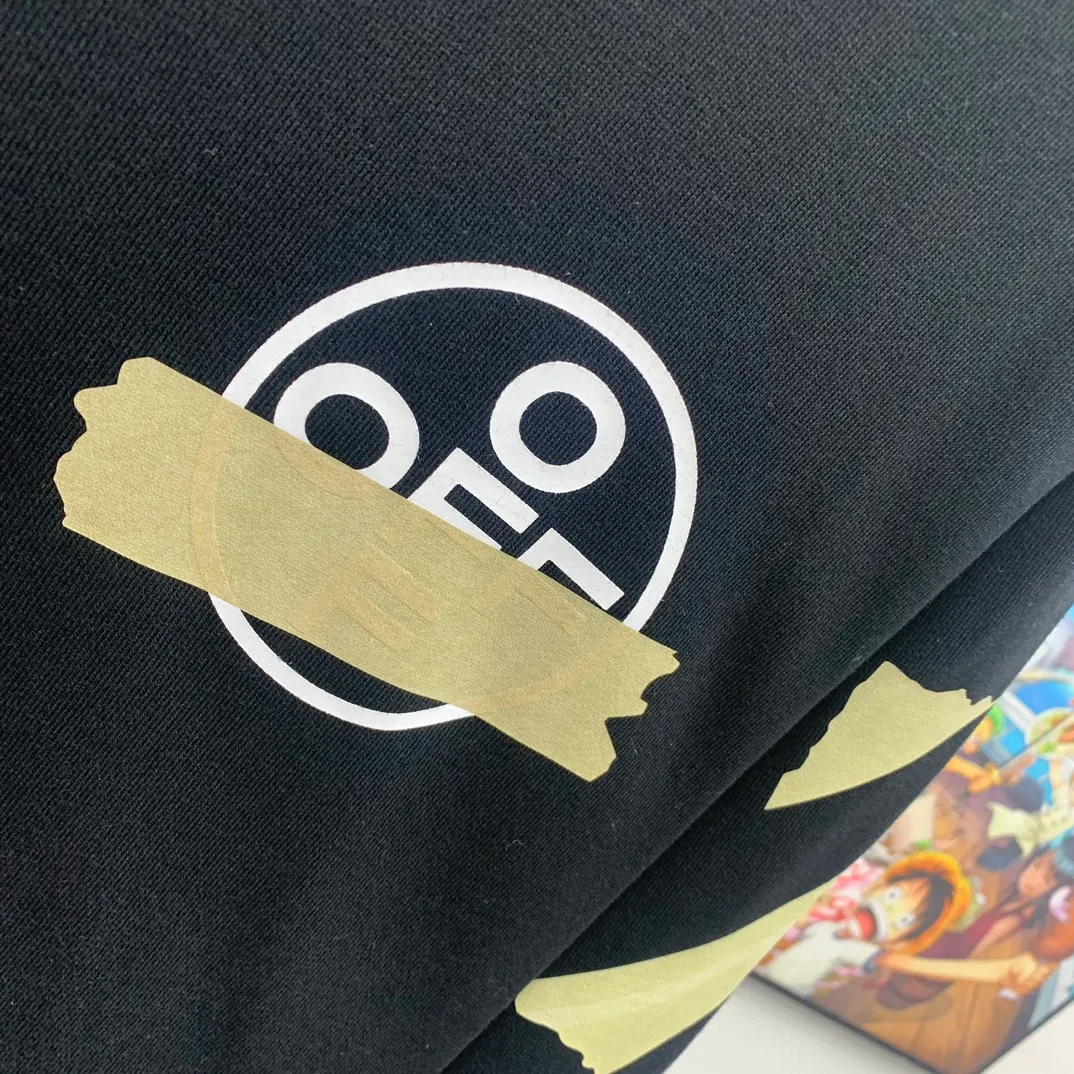 Top tested version OFF WHITE OW hot stamping strip printing male and female couple pure cotton loose same style pullover hooded sweatshirt The printing is done on a Japanese-owned Mimaki printing machine, with no edges or burrs. Inkjet heat transfer is hot-pressed and cold-teared, and the high temperature is 180 degrees. The front piece needs to be pressed twice (the second time requires 180kg of air pressure). The transparent fabric is anti-scratch and ironing, and the printing is fog-free. The semi-transparent tape in the front circle can reveal the part of the printing underneath. The golden printing color of the tape is not The flat color and tape printing overlap have different color depths. The wash label is also customized according to the original font. The accessories still use the full line of correct accessories. The rectangular woven collar label design is cancelled. The previous three-dimensional silicone feel font is changed to a fully woven collar label. Fluorescent fonts can be seen on the collar label. The five-link silicone hangtag, three-link washable label and zebra crossing packaging line are still the same. 480g pure cotton terry fabric, a major launch with full drape. A full set of customized accessories, one-to-one mold opening, professional ow. Size: XS-L Size chart
